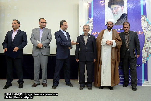 استاندار همدان اخراج مدير استاندارد را تكذيب كرد