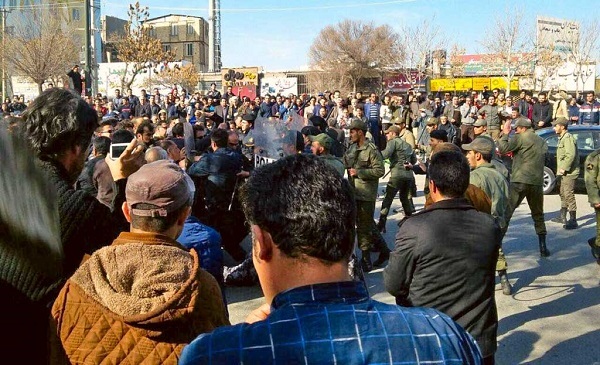 نقش دولت در شکل گیری اعتراضات منجر به آشوب دی ماه