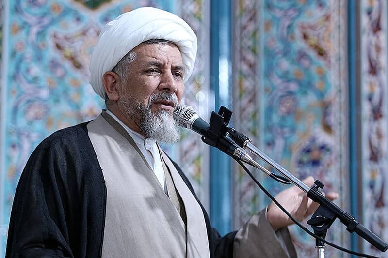 حجاب مهمترین عامل برای احترام به مقام زن است حجاب مهمترین عامل برای احترام به مقام زن است