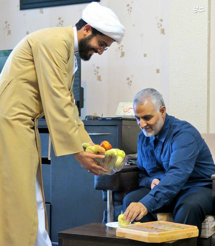 حاج قاسم چگونه از سختی پس از مرگ نجات یافت؟+عکس حاج قاسم چگونه از سختی پس از مرگ نجات یافت؟+عکس