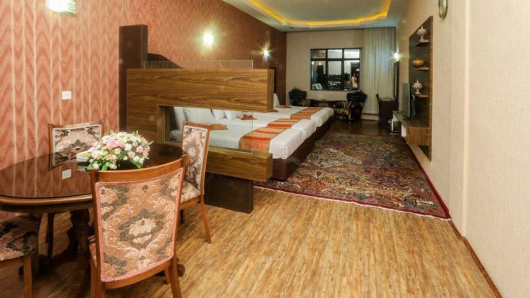 اتاق 4 تخته هتل بابا طاهر همدان