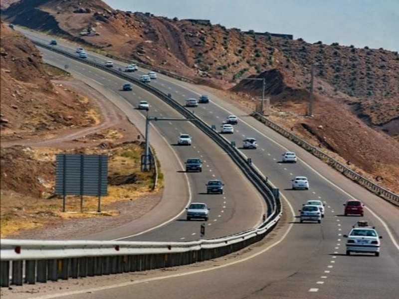 ۴۰۰۰ کیلومتر محور‌های مواصلاتی کرمانشاه خط کشی می‌شود