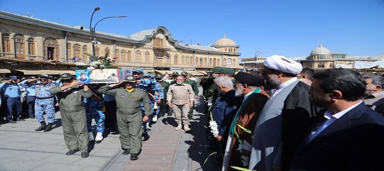 تشییع پیکر مطهر شهید تازه تفحص شده «محمد خاکی‌زاده» در همدان + تصاویر