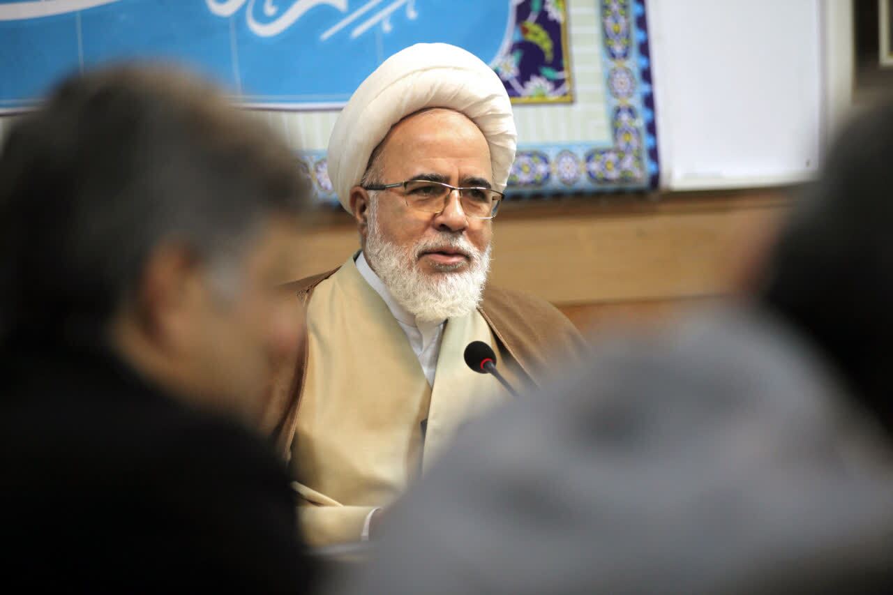 امید پیشرفت کشور در دانشگاه و حوزه است/ دانشگاه؛ بستر اثرگذاری تربیتی