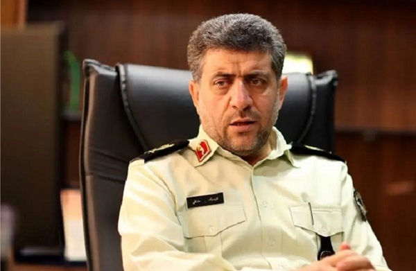 کلاهبرداری ۲۲۰ میلیاردی طلافروش قلابی در استهبان؛ باند خانوادگی به دام پلیس افتاد کلاهبرداری ۲۲۰ میلیاردی طلافروش قلابی در استهبان؛ باند خانوادگی به دام پلیس افتاد