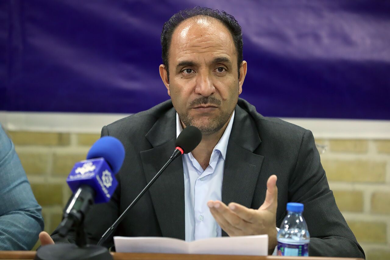 کرمانشاه قطب صنایعدستی غرب کشور / فعالیت ۲۵ هزار هنرمند و توسعه بازارچههای دائمی در ۱۴ شهرستان کرمانشاه قطب صنایعدستی غرب کشور / فعالیت ۲۵ هزار هنرمند و توسعه بازارچههای دائمی در ۱۴ شهرستان