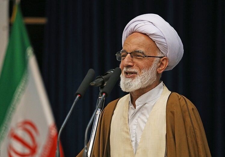 راهپیمایی روز قدس در استان مرکزی با حضور مردم برگزار میشود راهپیمایی روز قدس در استان مرکزی با حضور مردم برگزار میشود