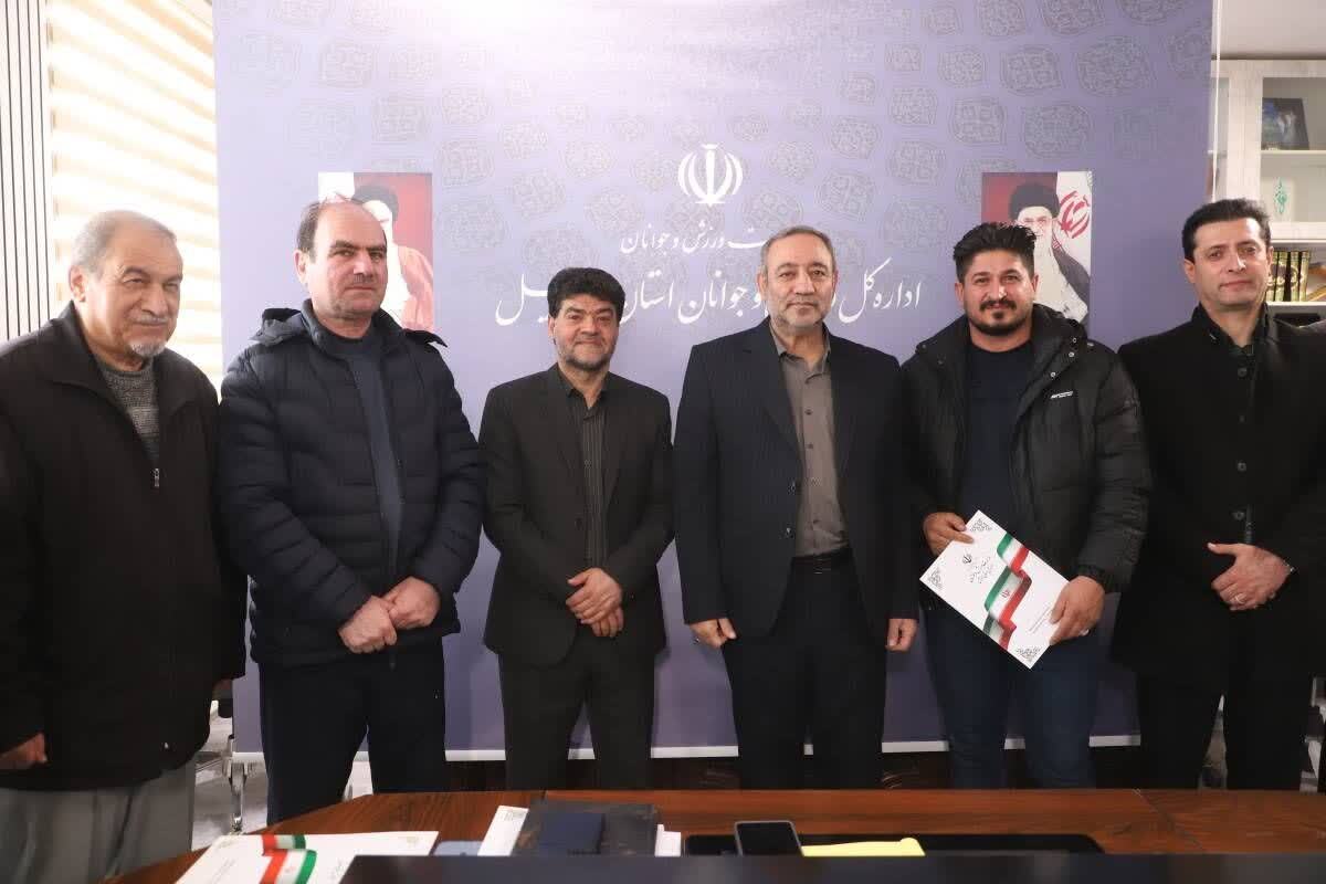 از نامآوران ووشو اردبیل تجلیل شد از نامآوران ووشو اردبیل تجلیل شد