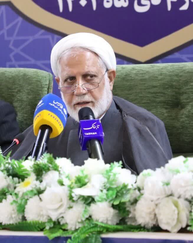 اثبات اعتبار جمهوری اسلامی ایران به جهانیان / دوگانگی رفتار جبهه استکبار طبیعی است
