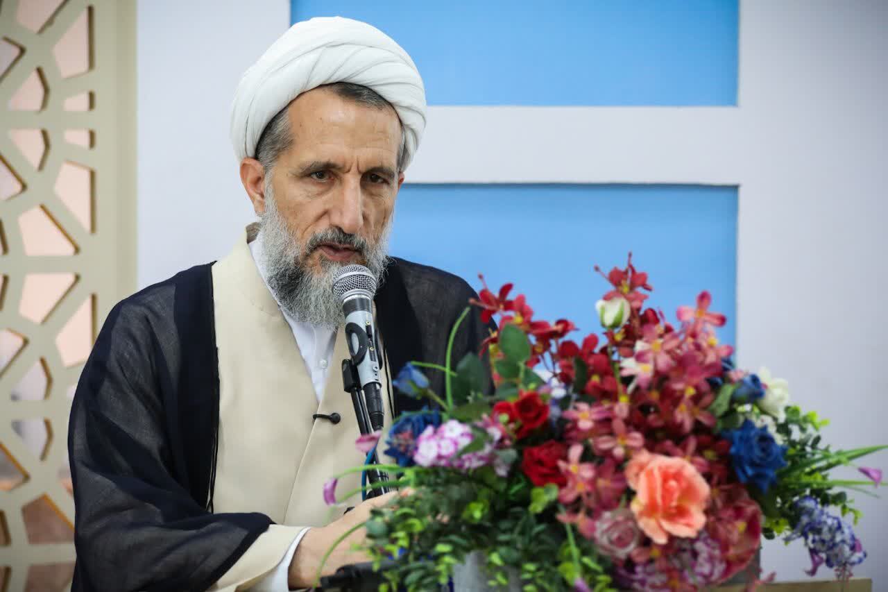 عزت ملت ایران مرهون برکت ولایت است عزت ملت ایران مرهون برکت ولایت است