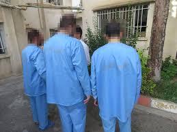 دستگیری سارقان به عنف باغ ویلاها در چهارباغ دستگیری سارقان به عنف باغ ویلاها در چهارباغ