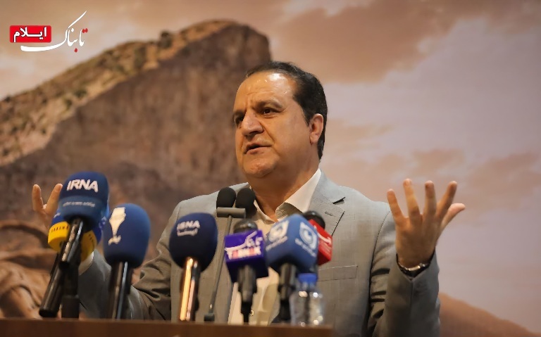 تجلیل از «روایان ایلام ایران»؛ برترین‌های روابط‌عمومی دستگاه‌های اجرایی ایلام معرفی شدند + فیلم //در حال بارگزاری