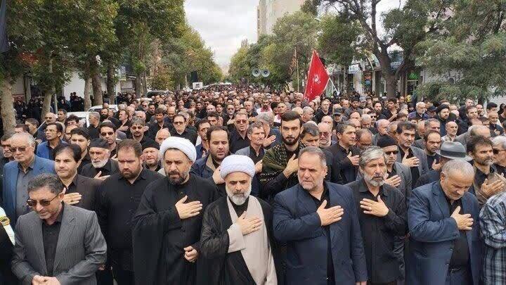 اعلام محدودیتهای ترافیکی پیادهروی جاماندگان تشییع رهبر شهید در اردبیل اعلام محدودیتهای ترافیکی پیادهروی جاماندگان تشییع رهبر شهید در اردبیل