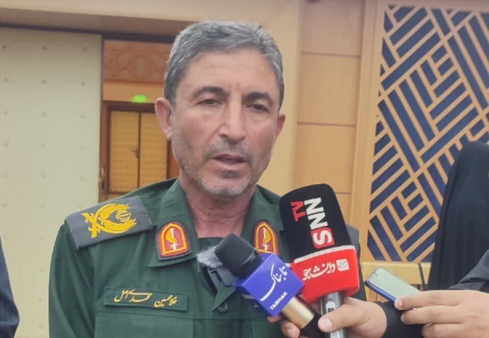 ۷۰۰ دانشجوی اردبیلی برای وداع با امام شهید راهی تهران شدند ۷۰۰ دانشجوی اردبیلی برای وداع با امام شهید راهی تهران شدند