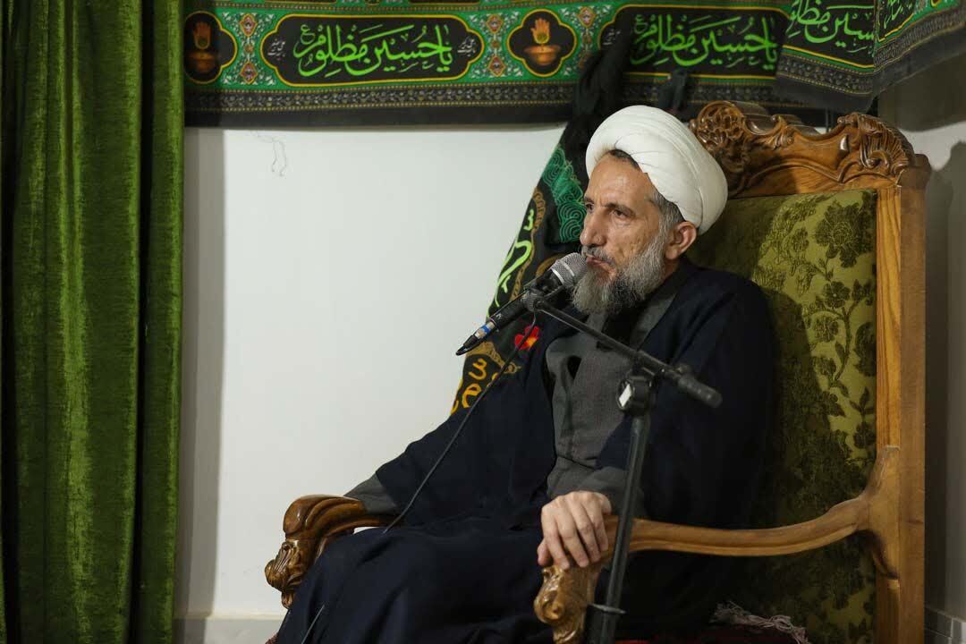 آیتالله مظفری: محور وحدت، ولیفقیه است/ دشمن در سراشیبی سقوط قرار دارد آیتالله مظفری: محور وحدت، ولیفقیه است/ دشمن در سراشیبی سقوط قرار دارد