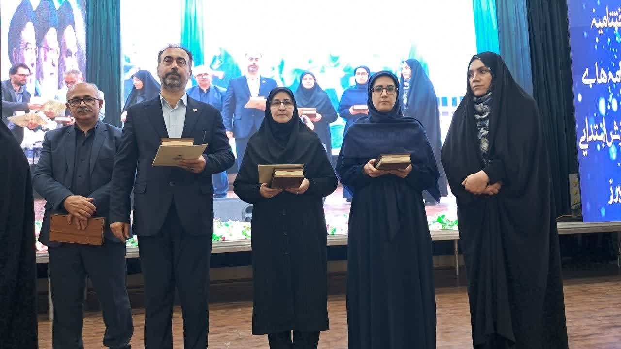 خرد ورزی و دادگری مهمترین عامل دشمنی با ملت ایران است خرد ورزی و دادگری مهمترین عامل دشمنی با ملت ایران است