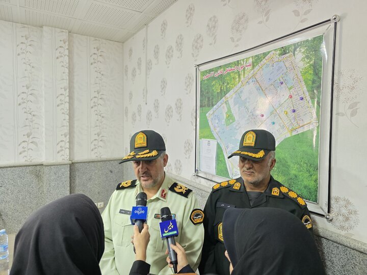زن سارق با همراهی پسر ۱۲ سالهاش طلای زنان مسن را در کرمان میربود زن سارق با همراهی پسر ۱۲ سالهاش طلای زنان مسن را در کرمان میربود