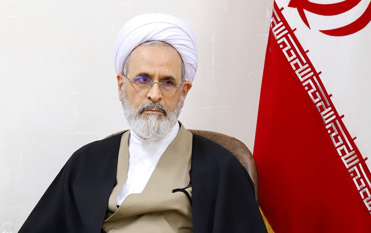 ایستادگی ملت ایران در برابر استکبار جهان را متحیر کرد / تأکید بر تقویت نقش هیئت‌ها در ارتباط با جوانان